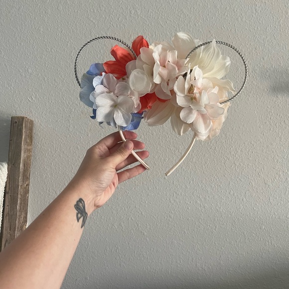 Floral Wire Minnie Mouse Ears - Picture 2 of 2
